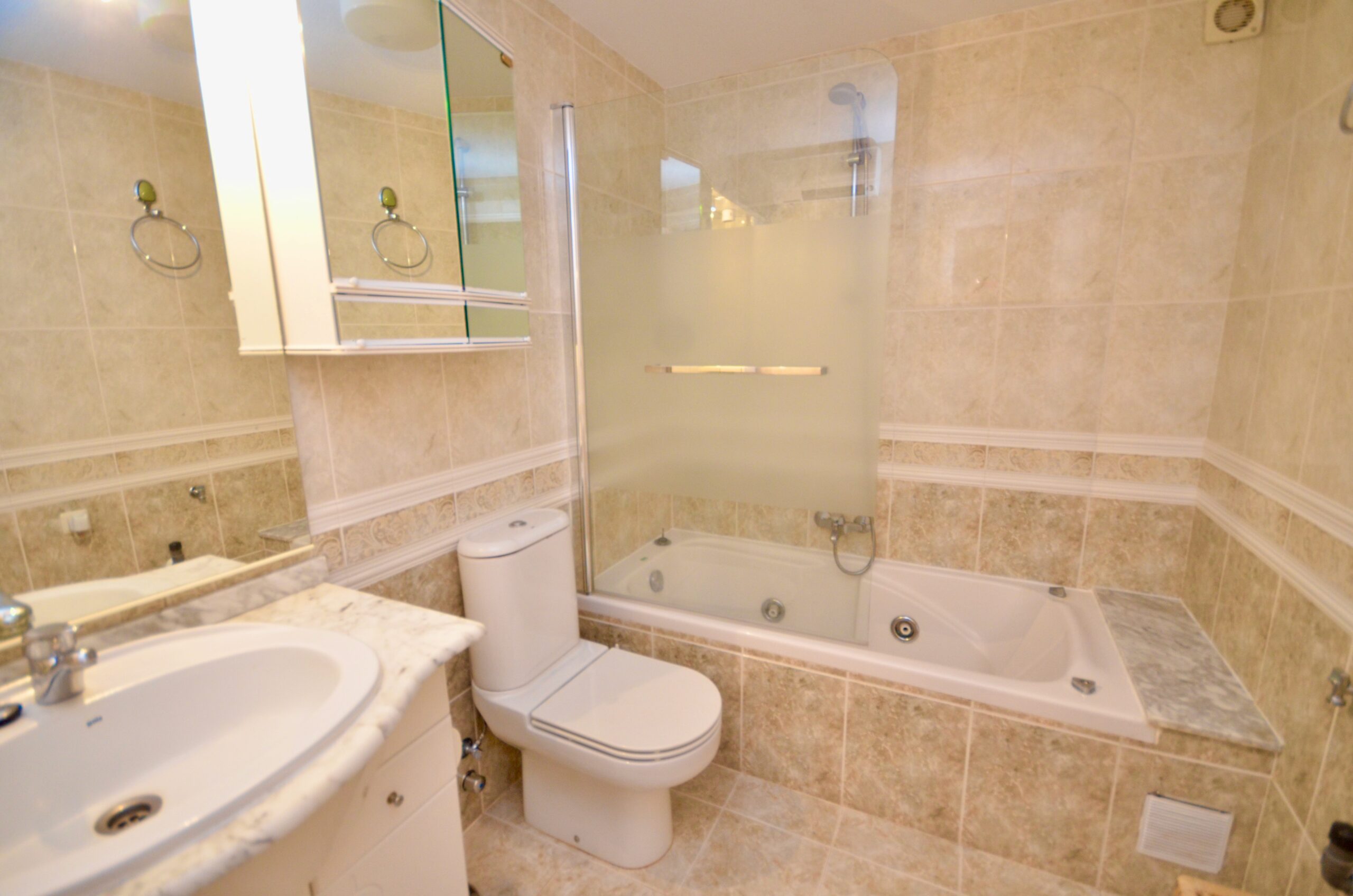 Bellaluz Apartment - Image 4