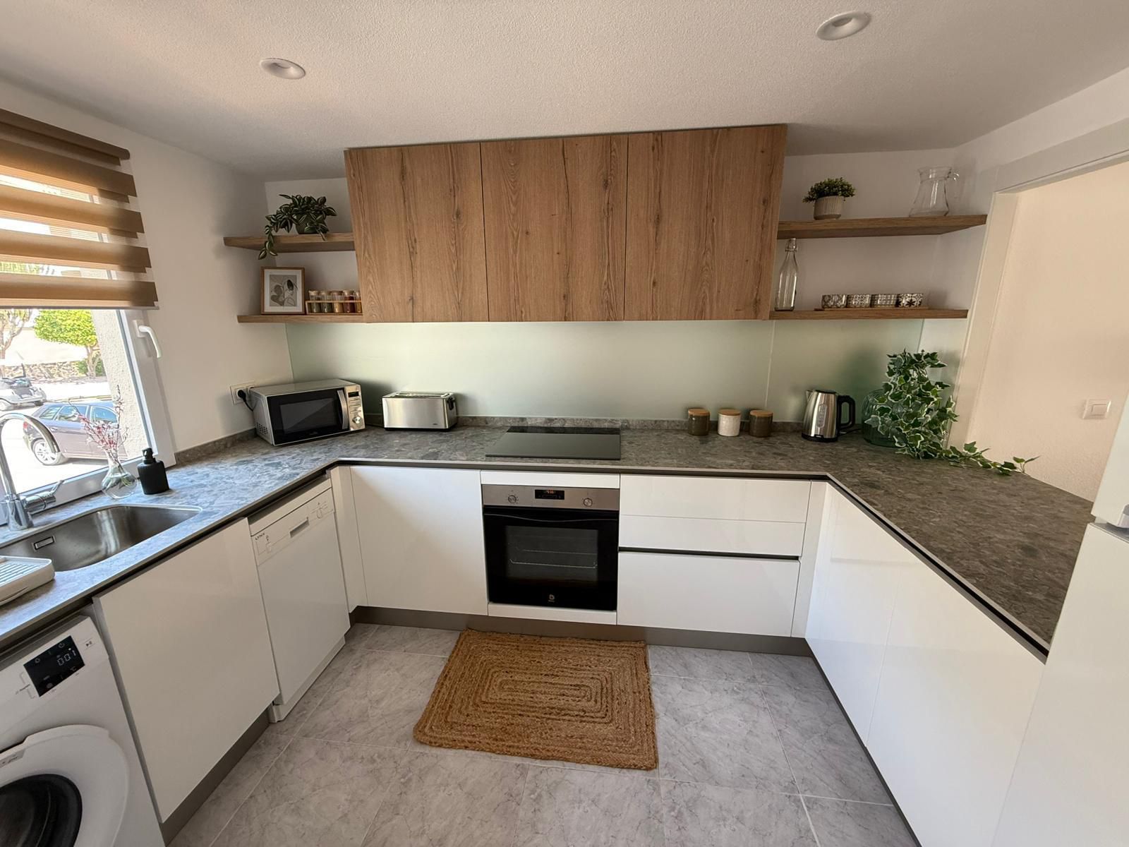 Bellaluz Apartment - Image 2